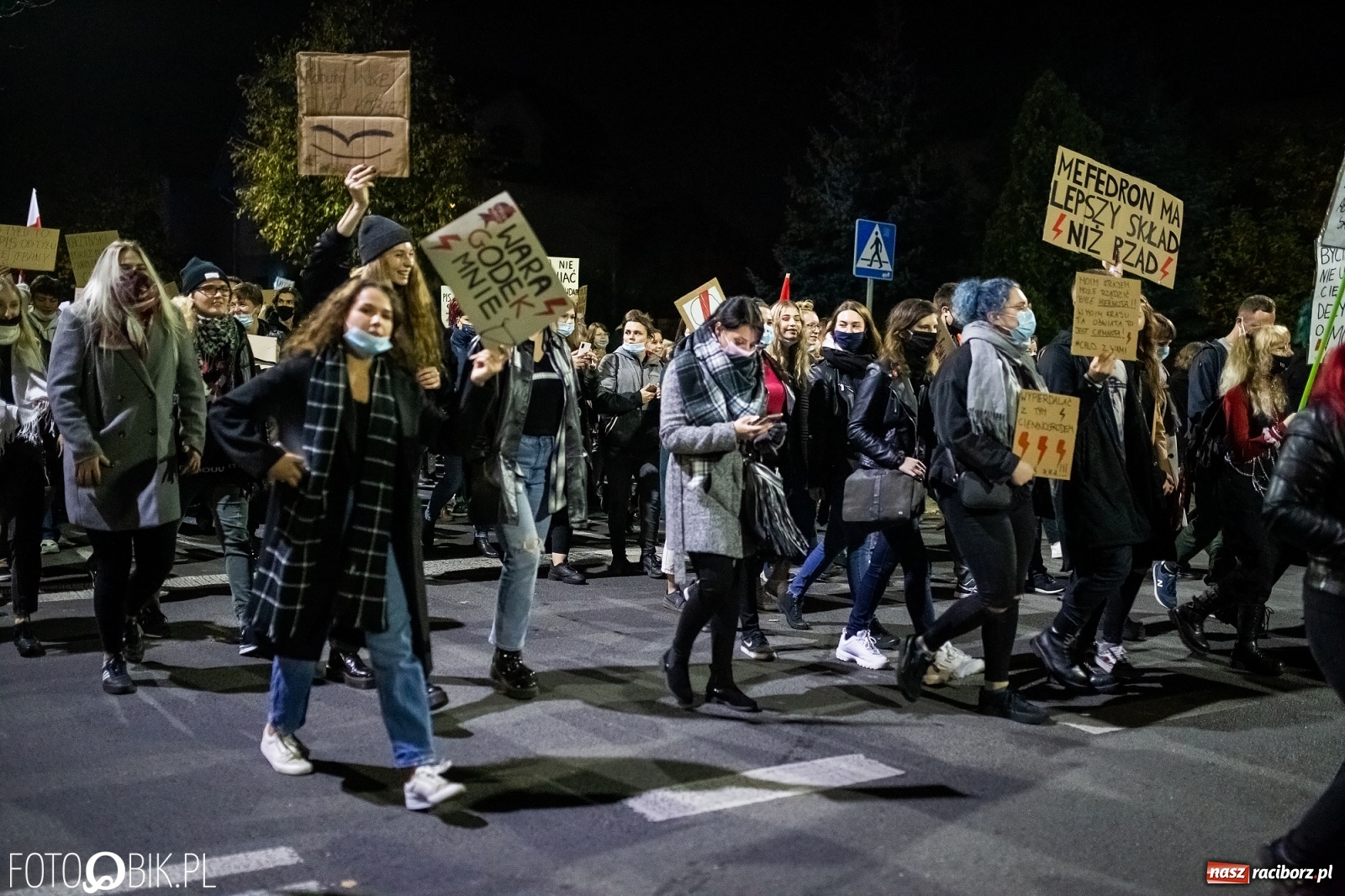 Zdjęcie w galerii na portalu naszraciborz.pl: Racibórz w onet.pl. Protest w małym mieście. Też chcemy pokazać, że się nie zgadzamy  wiadomości z regionu