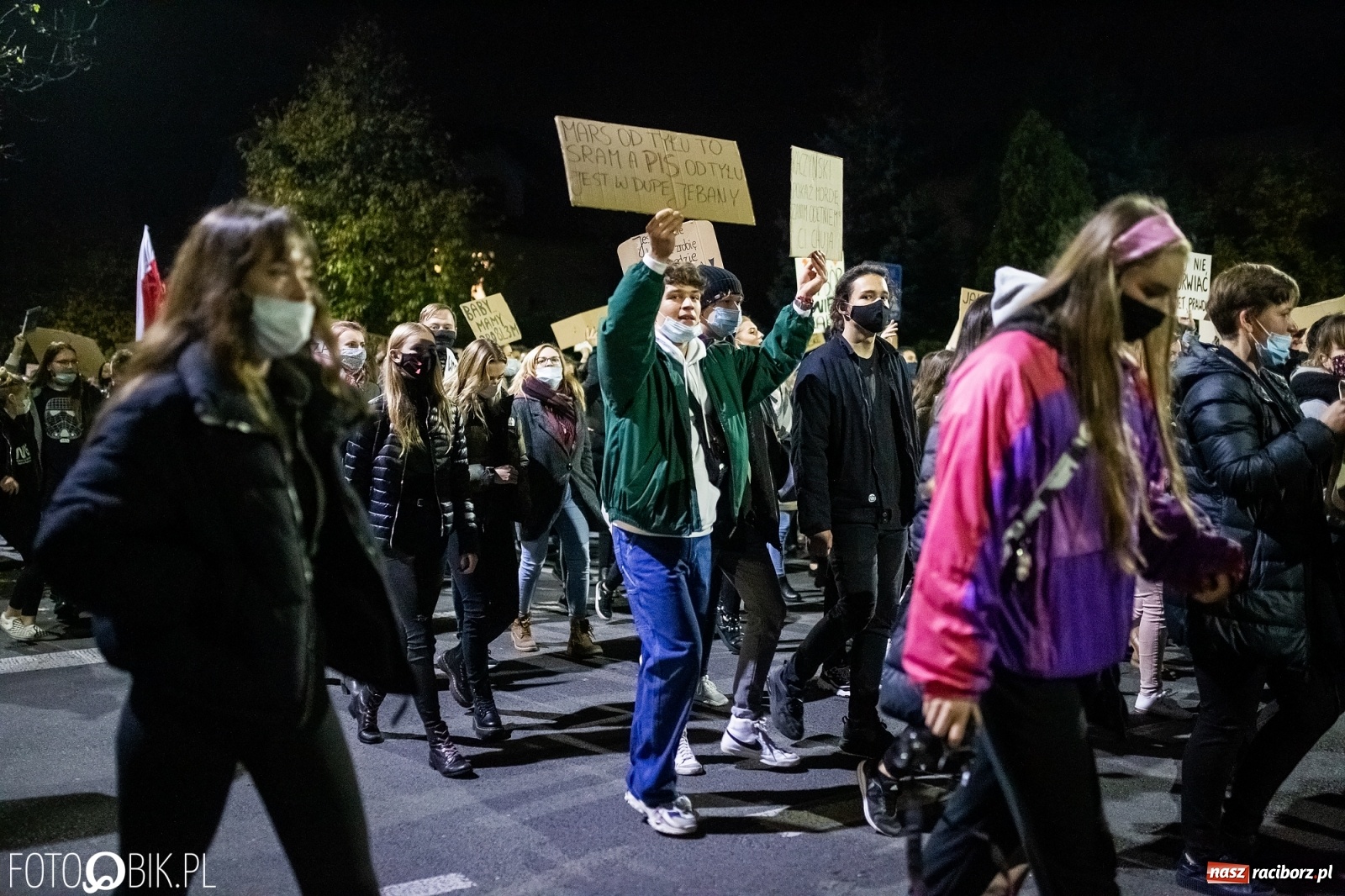 Zdjęcie w galerii na portalu naszraciborz.pl: Racibórz w onet.pl. Protest w małym mieście. Też chcemy pokazać, że się nie zgadzamy  wiadomości z regionu