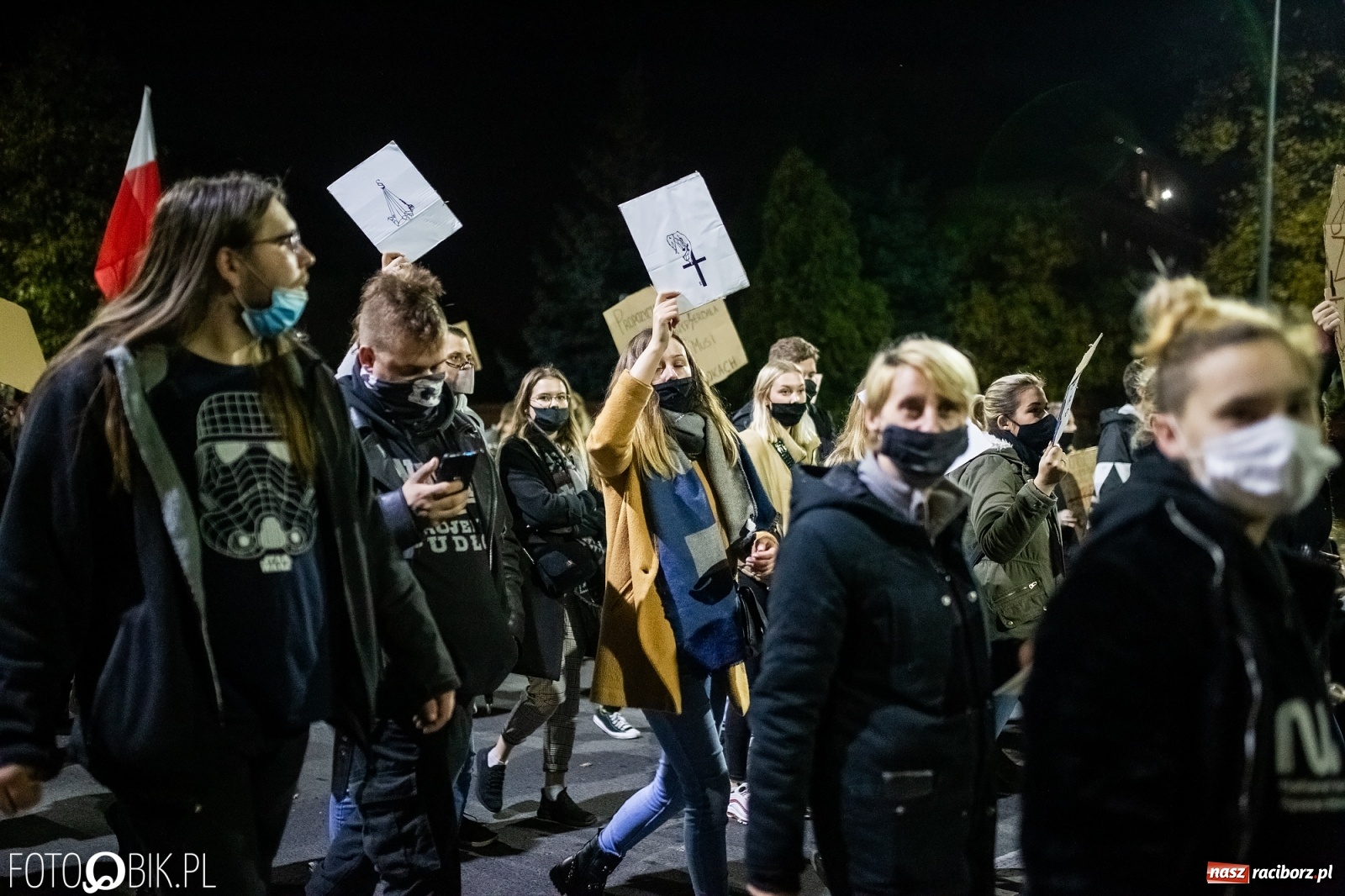 Zdjęcie w galerii na portalu naszraciborz.pl: Racibórz w onet.pl. Protest w małym mieście. Też chcemy pokazać, że się nie zgadzamy  wiadomości z regionu