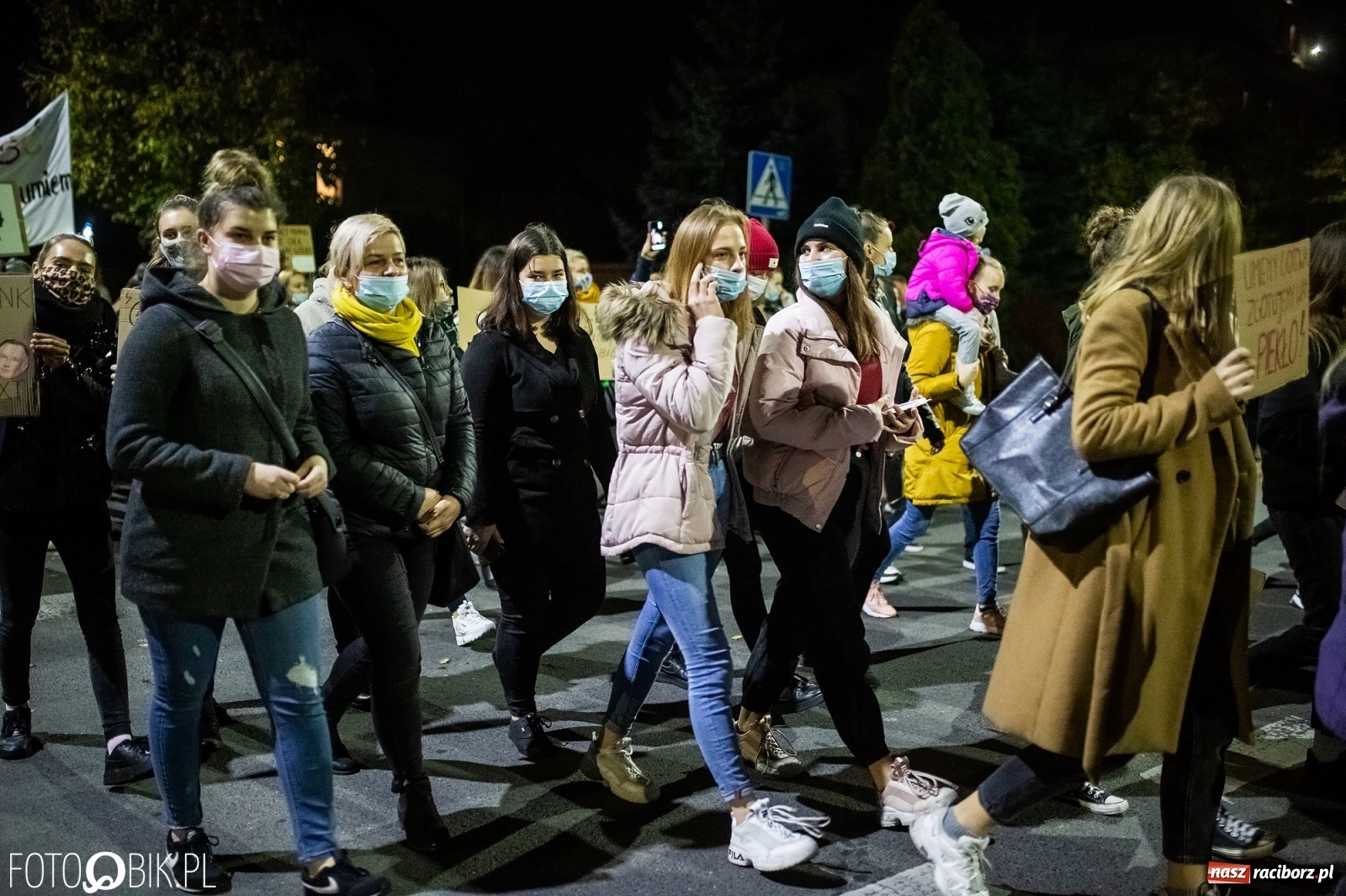 Zdjęcie w galerii na portalu naszraciborz.pl: Racibórz w onet.pl. Protest w małym mieście. Też chcemy pokazać, że się nie zgadzamy  wiadomości z regionu