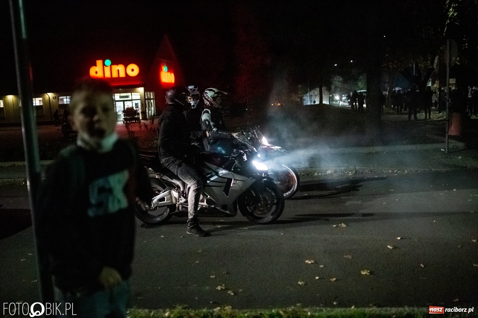 Zdjęcie w galerii na portalu naszraciborz.pl: Racibórz w onet.pl. Protest w małym mieście. Też chcemy pokazać, że się nie zgadzamy  wiadomości z regionu