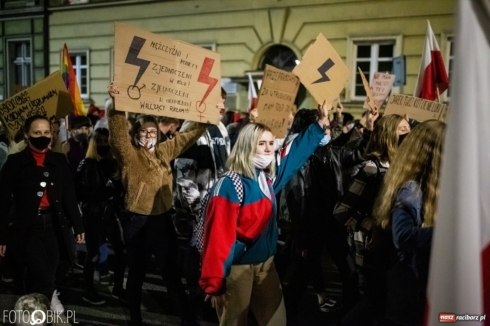 Zdjęcie w galerii na portalu naszraciborz.pl: Racibórz w onet.pl. Protest w małym mieście. Też chcemy pokazać, że się nie zgadzamy  wiadomości z regionu