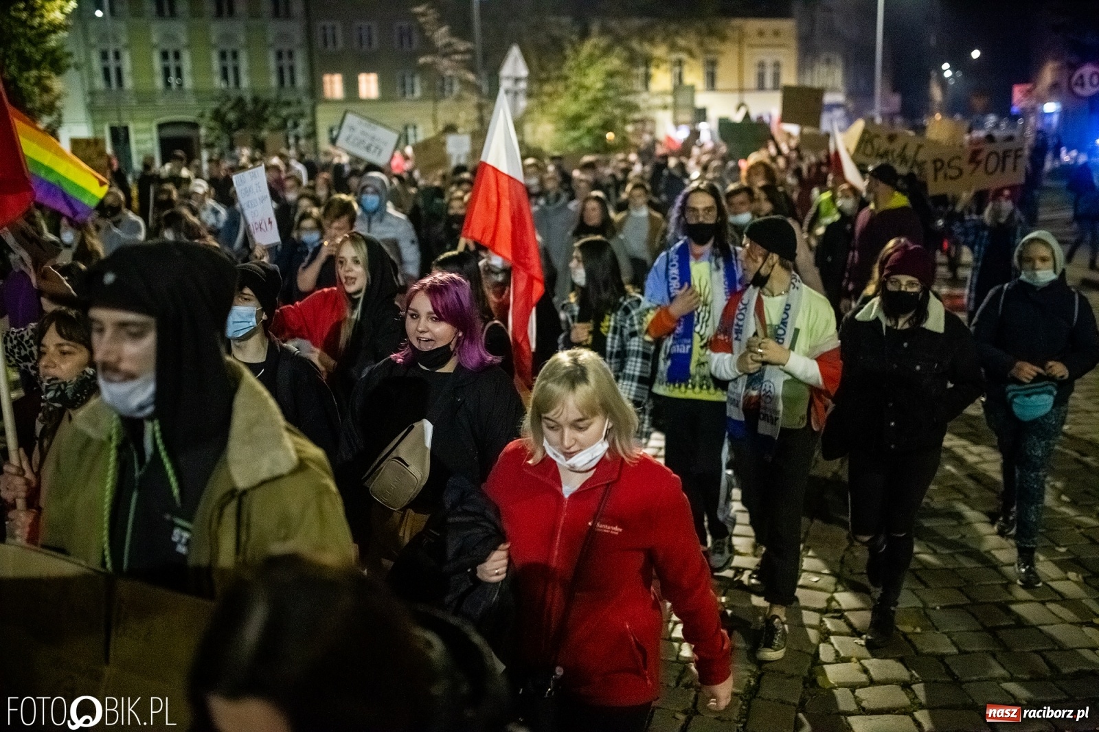 Zdjęcie w galerii na portalu naszraciborz.pl: Racibórz w onet.pl. Protest w małym mieście. Też chcemy pokazać, że się nie zgadzamy  wiadomości z regionu