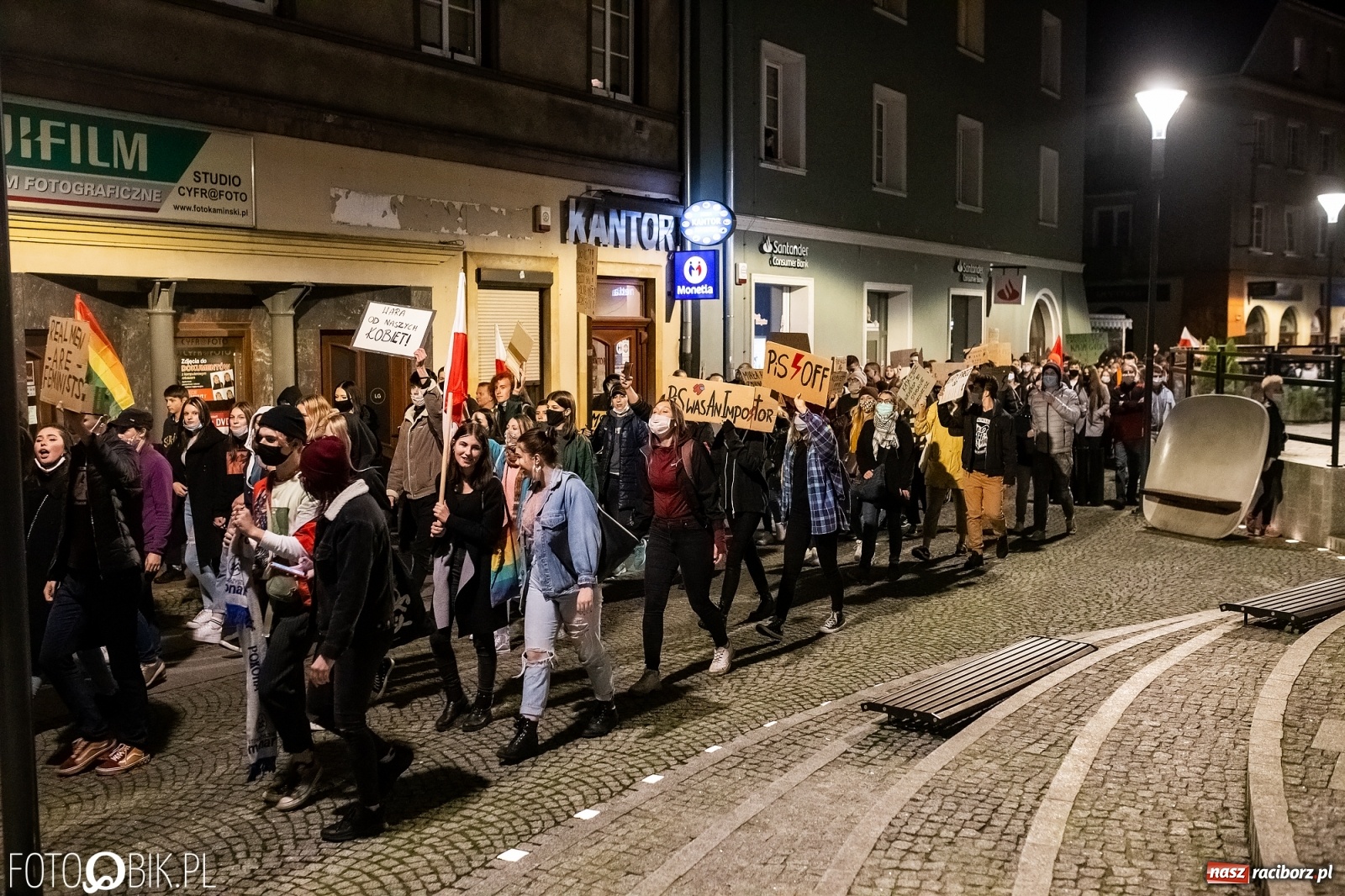 Zdjęcie w galerii na portalu naszraciborz.pl: Racibórz w onet.pl. Protest w małym mieście. Też chcemy pokazać, że się nie zgadzamy  wiadomości z regionu