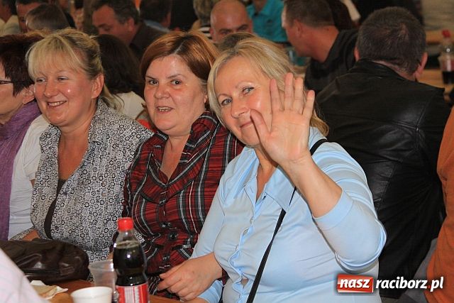 Zdjęcie w galerii na portalu naszraciborz.pl: Śląska muzyka, wice i piwo wiadomości z regionu