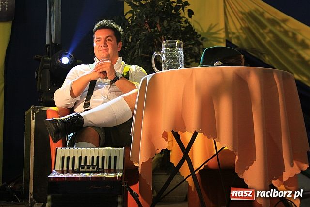 Zdjęcie w galerii na portalu naszraciborz.pl: Śląska muzyka, wice i piwo wiadomości z regionu