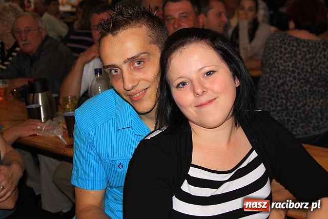 Zdjęcie w galerii na portalu naszraciborz.pl: Śląska muzyka, wice i piwo wiadomości z regionu