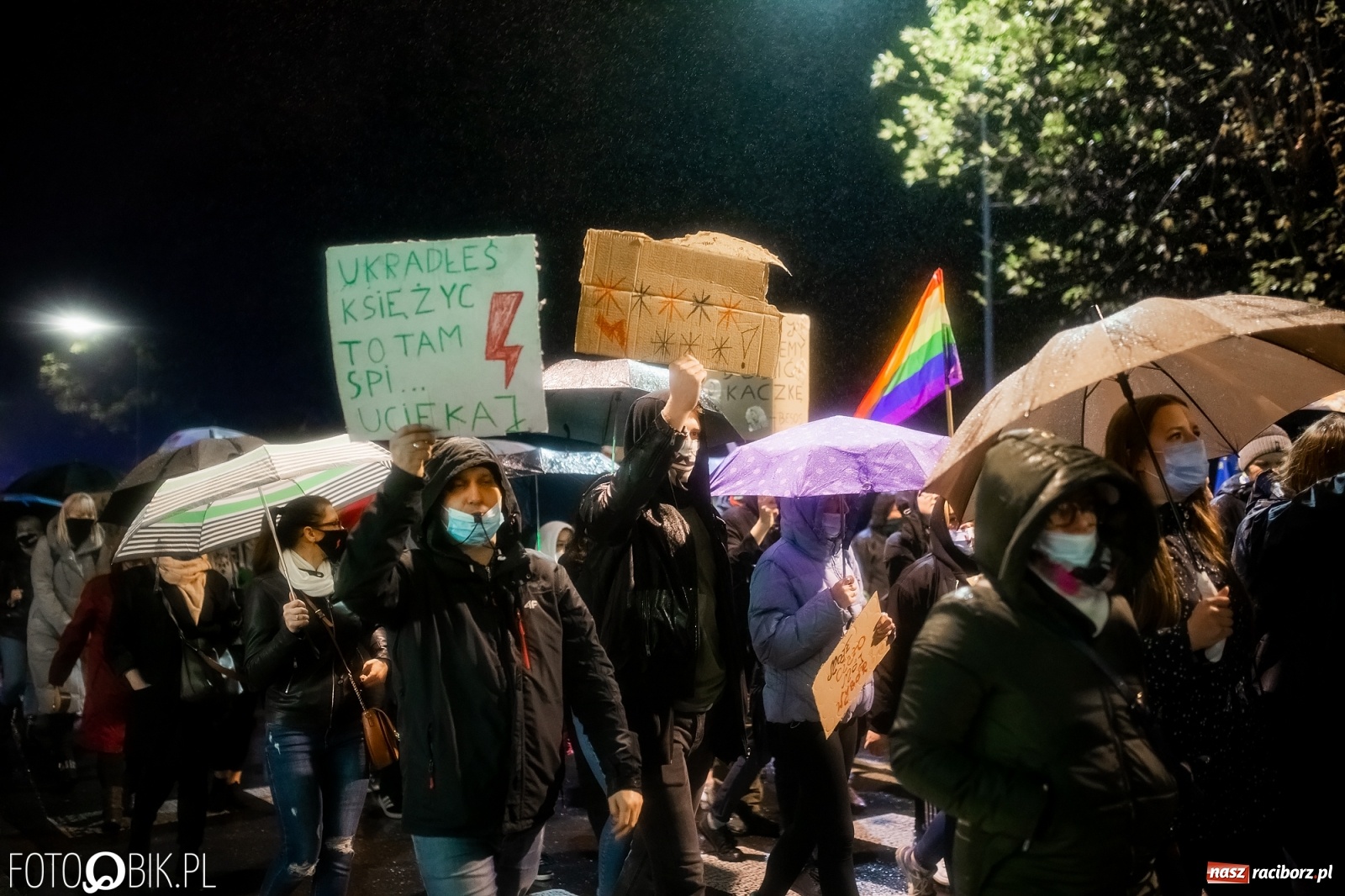 Zdjęcie w galerii na portalu naszraciborz.pl: Czwarty protest w Raciborzu, tym razem kreatywny i samochodowy [WIDEO] wiadomości z regionu