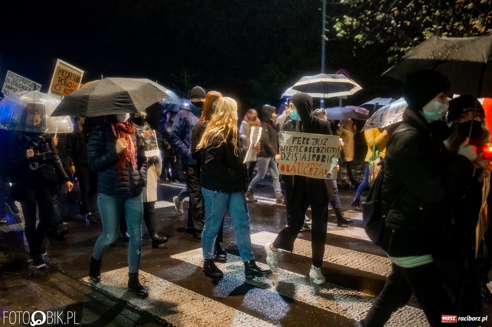 Zdjęcie w galerii na portalu naszraciborz.pl: Czwarty protest w Raciborzu, tym razem kreatywny i samochodowy [WIDEO] wiadomości z regionu