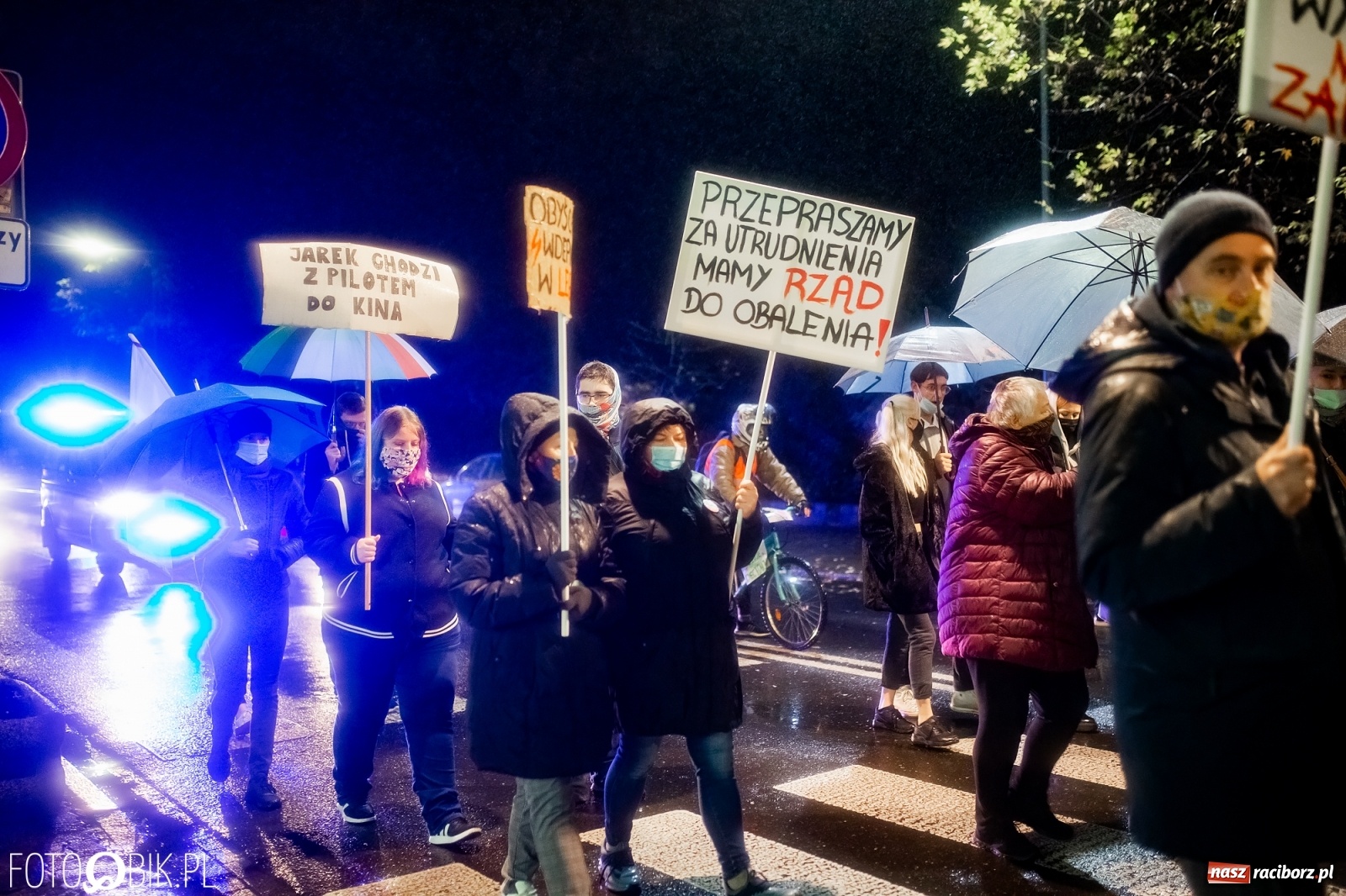 Zdjęcie w galerii na portalu naszraciborz.pl: Czwarty protest w Raciborzu, tym razem kreatywny i samochodowy [WIDEO] wiadomości z regionu