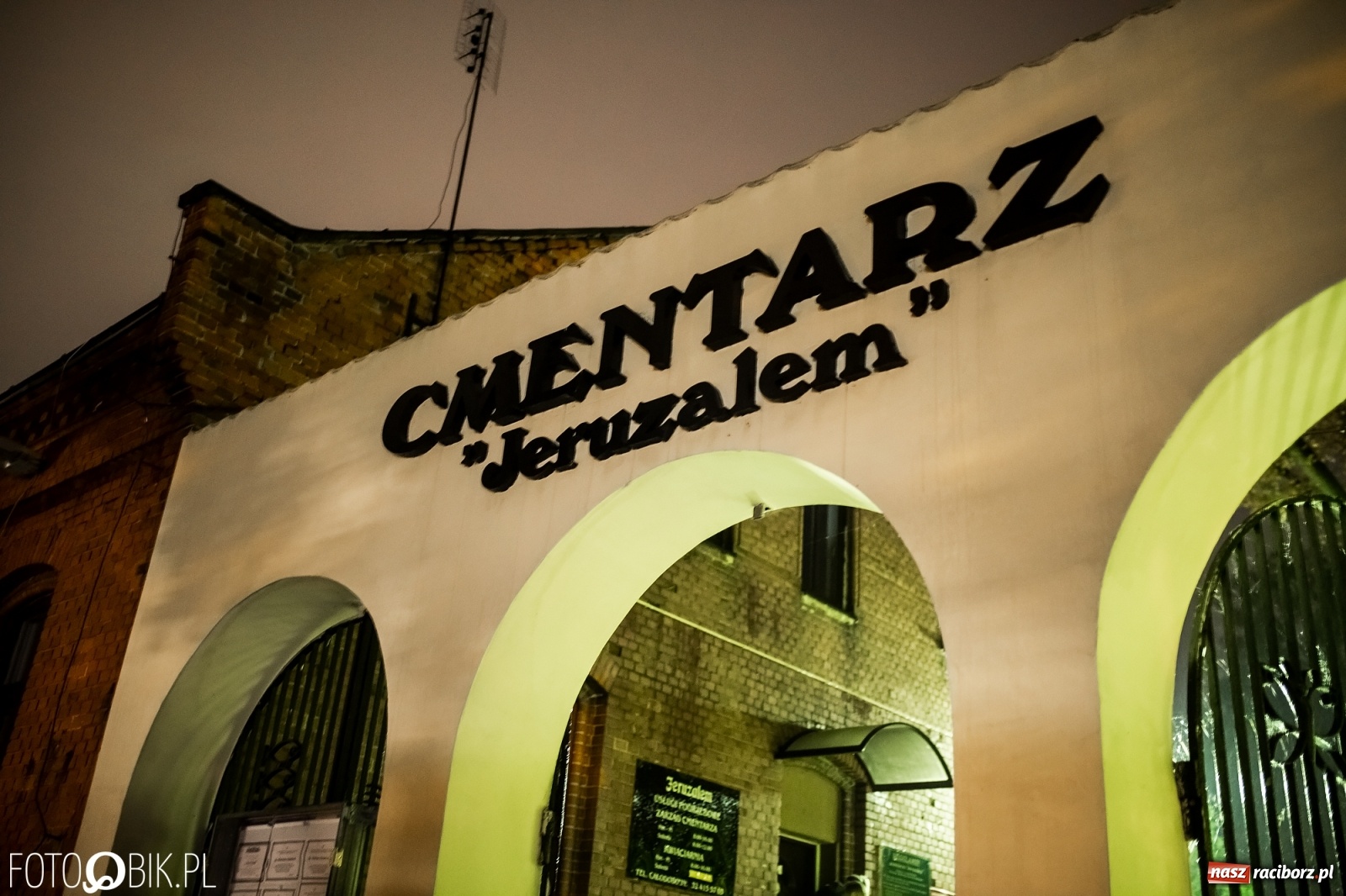 Zdjęcie w galerii na portalu naszraciborz.pl: Jest rozporządzenie w sprawie zamknięcia cmentarzy. Raciborskie Jeruzalem dziś i w piątkowy wieczór wiadomości z regionu