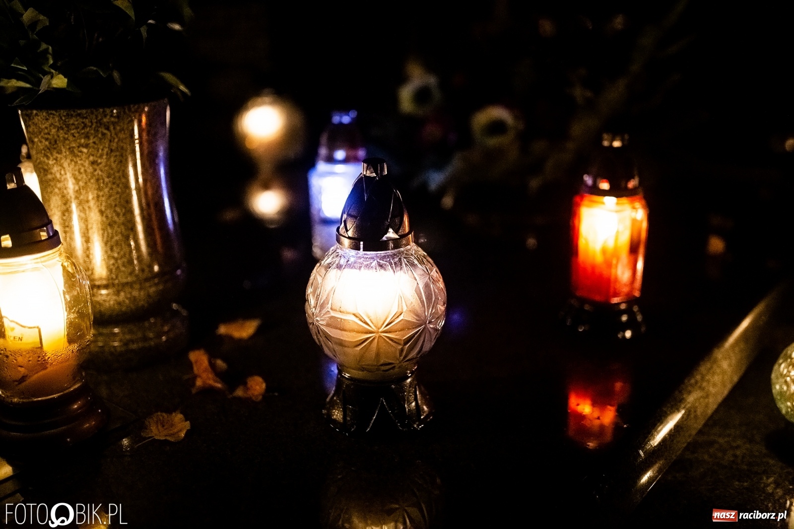 Zdjęcie w galerii na portalu naszraciborz.pl: Jest rozporządzenie w sprawie zamknięcia cmentarzy. Raciborskie Jeruzalem dziś i w piątkowy wieczór wiadomości z regionu