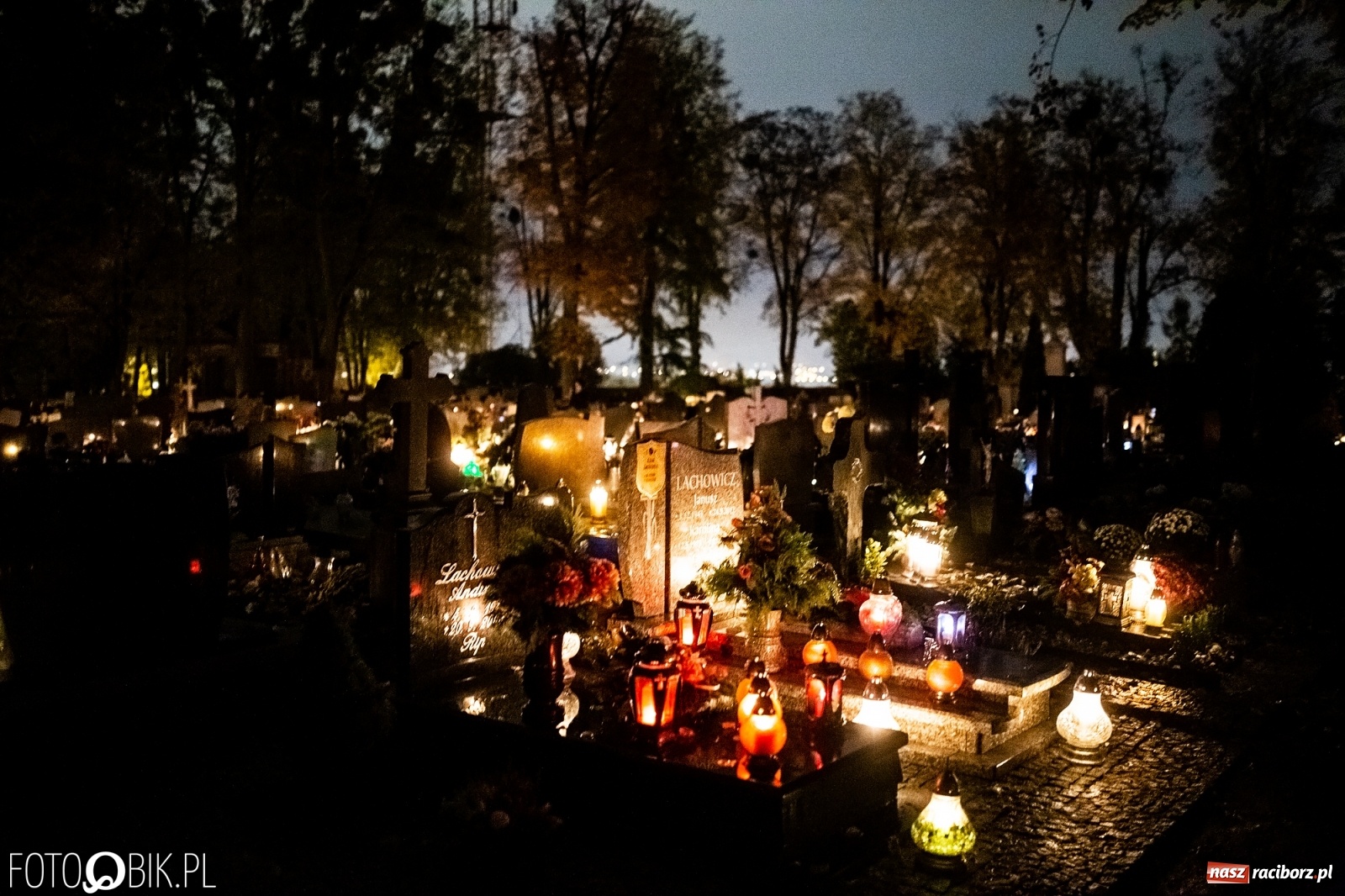 Zdjęcie w galerii na portalu naszraciborz.pl: Jest rozporządzenie w sprawie zamknięcia cmentarzy. Raciborskie Jeruzalem dziś i w piątkowy wieczór wiadomości z regionu