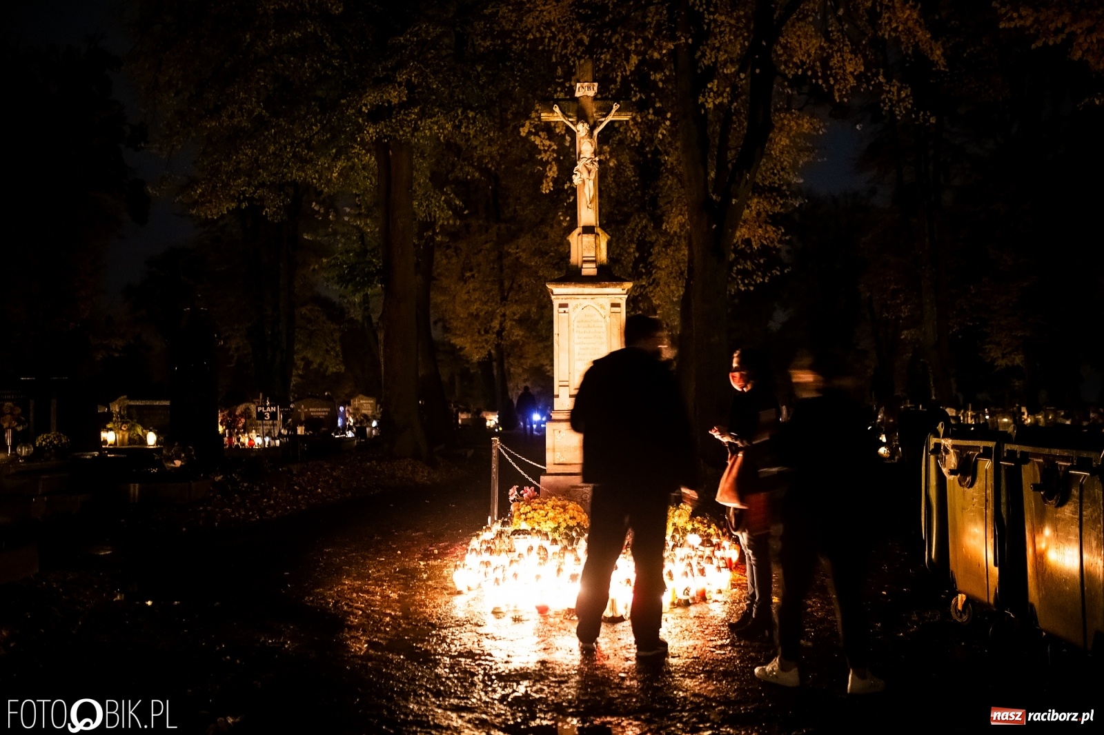 Zdjęcie w galerii na portalu naszraciborz.pl: Jest rozporządzenie w sprawie zamknięcia cmentarzy. Raciborskie Jeruzalem dziś i w piątkowy wieczór wiadomości z regionu