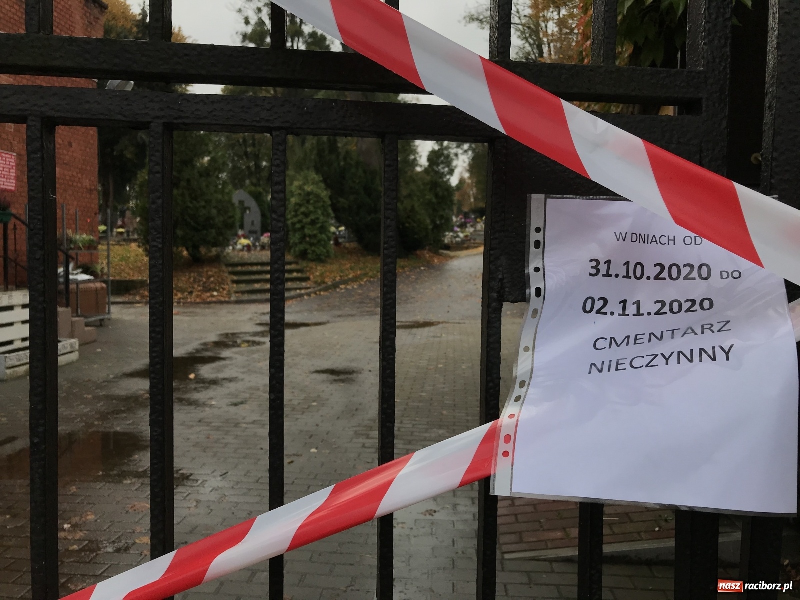 Zdjęcie w galerii na portalu naszraciborz.pl: Jest rozporządzenie w sprawie zamknięcia cmentarzy. Raciborskie Jeruzalem dziś i w piątkowy wieczór wiadomości z regionu