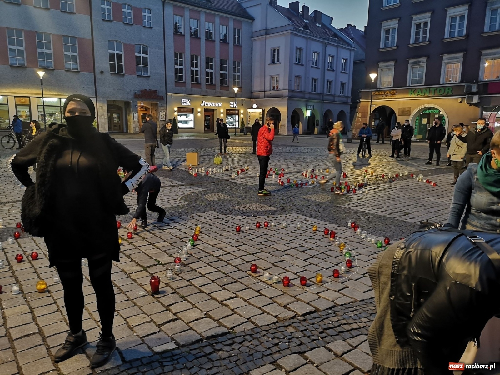 Zdjęcie w galerii na portalu naszraciborz.pl: Akcja na raciborskim Rynku [FOTO i WIDEO]  wiadomości z regionu