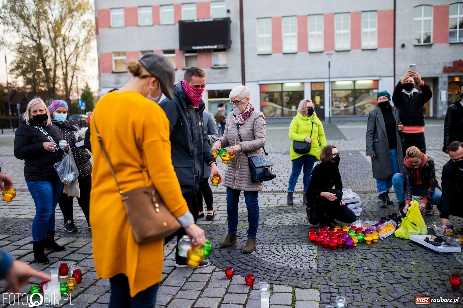 Zdjęcie w galerii na portalu naszraciborz.pl: Akcja na raciborskim Rynku [FOTO i WIDEO]  wiadomości z regionu