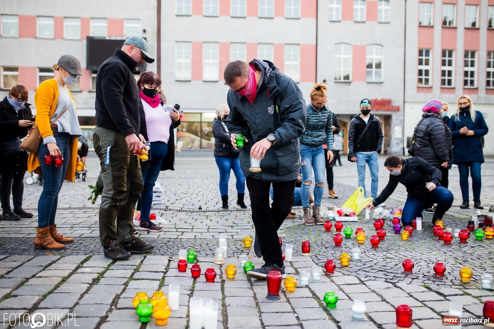Zdjęcie w galerii na portalu naszraciborz.pl: Akcja na raciborskim Rynku [FOTO i WIDEO]  wiadomości z regionu
