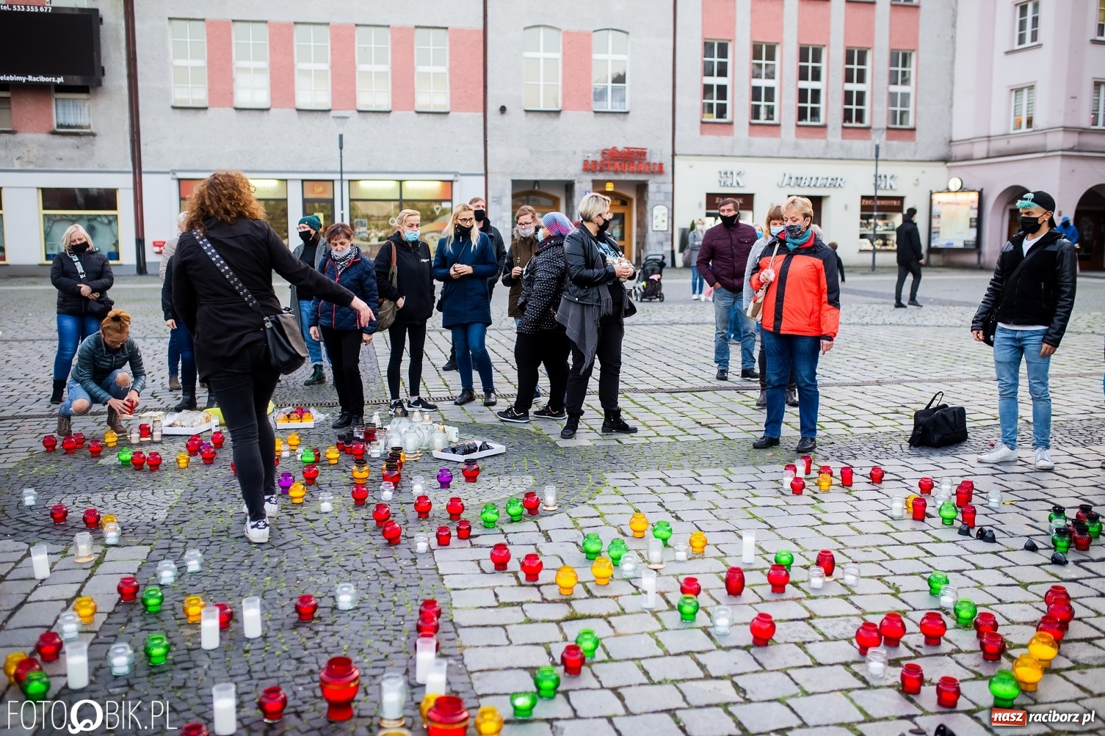 Zdjęcie w galerii na portalu naszraciborz.pl: Akcja na raciborskim Rynku [FOTO i WIDEO]  wiadomości z regionu
