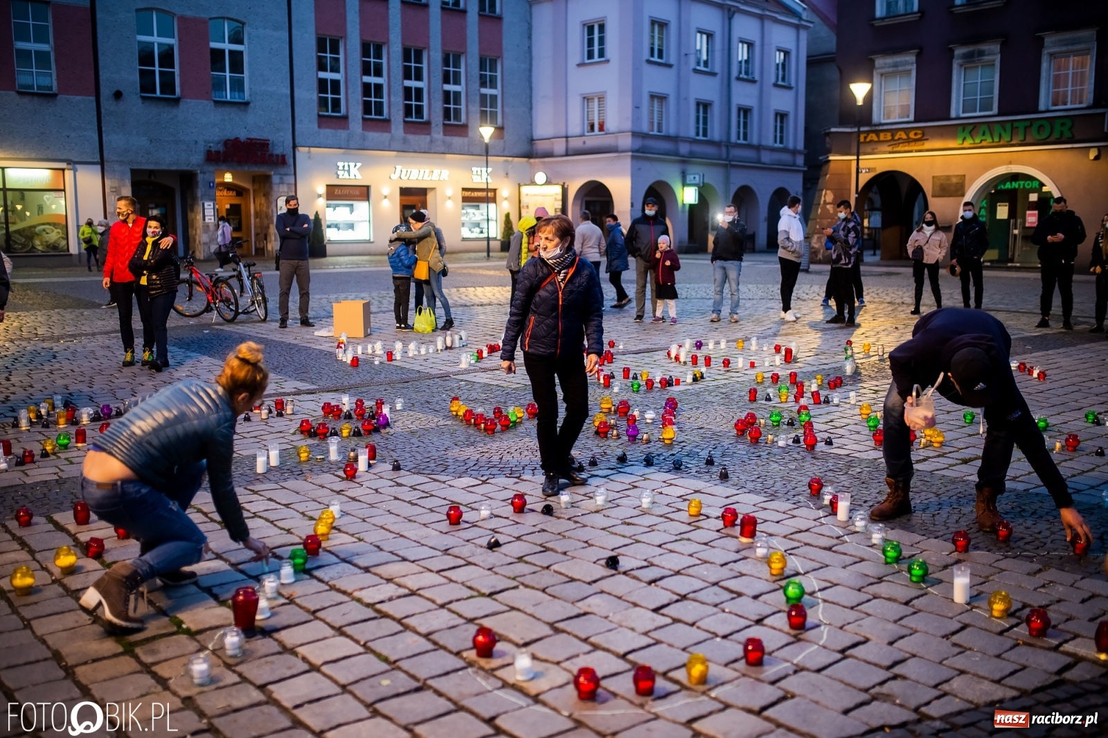 Zdjęcie w galerii na portalu naszraciborz.pl: Akcja na raciborskim Rynku [FOTO i WIDEO]  wiadomości z regionu