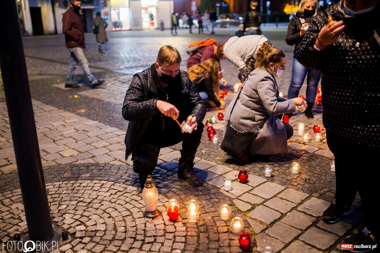 Zdjęcie w galerii na portalu naszraciborz.pl: Akcja na raciborskim Rynku [FOTO i WIDEO]  wiadomości z regionu