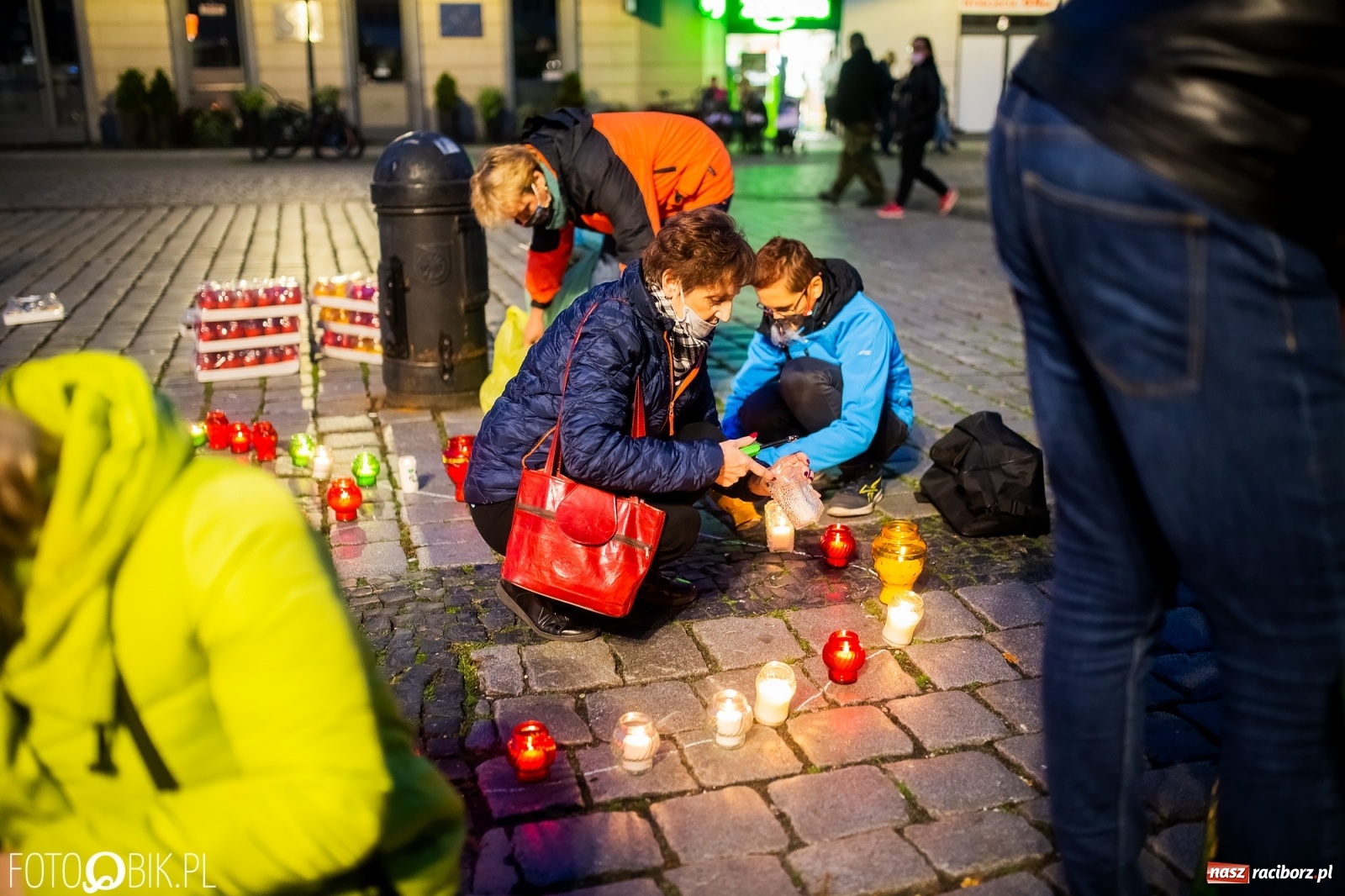 Zdjęcie w galerii na portalu naszraciborz.pl: Akcja na raciborskim Rynku [FOTO i WIDEO]  wiadomości z regionu