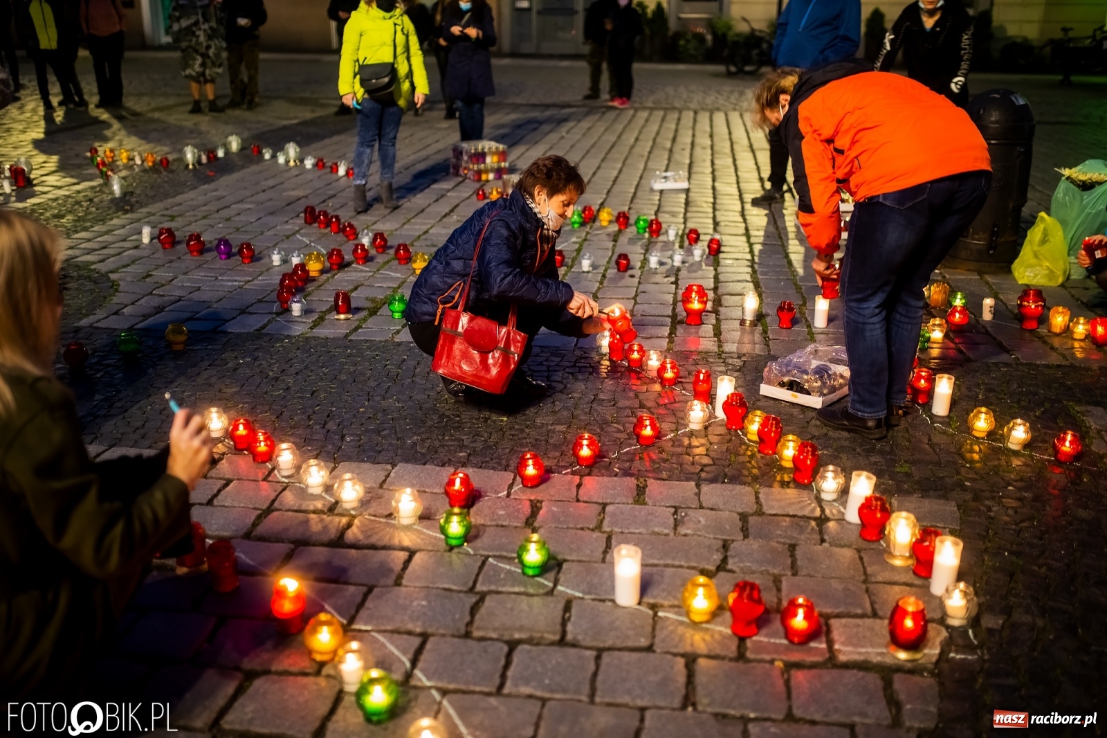 Zdjęcie w galerii na portalu naszraciborz.pl: Akcja na raciborskim Rynku [FOTO i WIDEO]  wiadomości z regionu