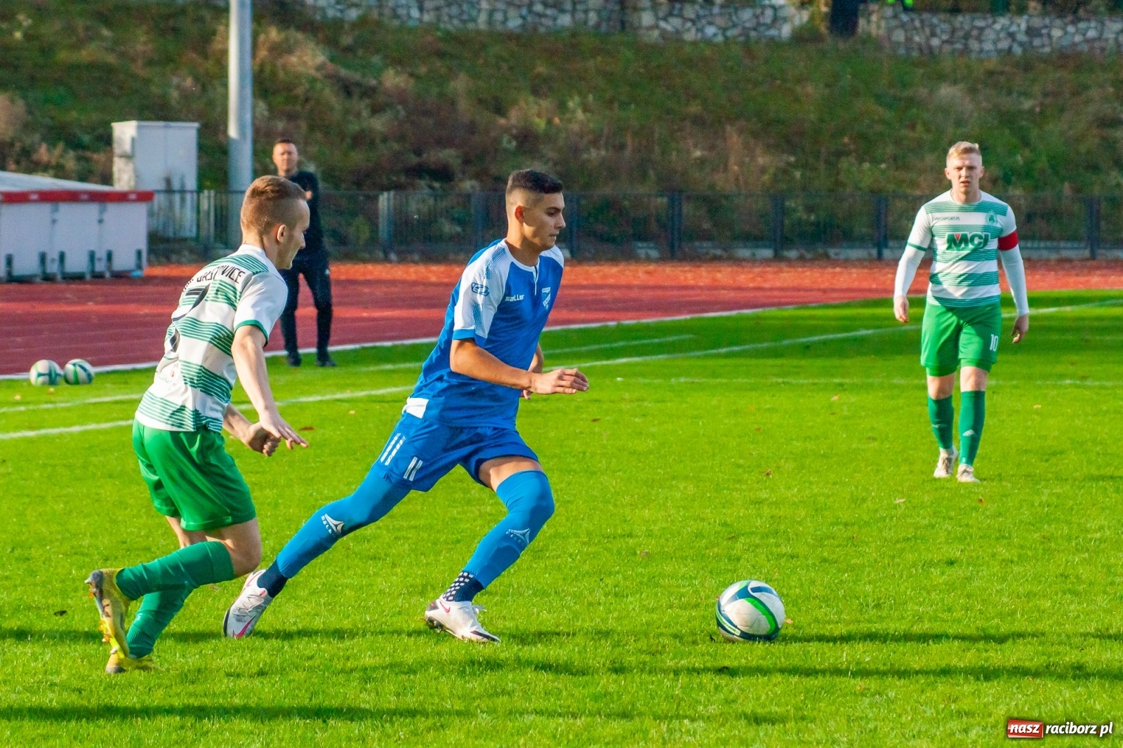 Zdjęcie w galerii na portalu naszraciborz.pl: Kolejna wygrana Unii Racibórz. Gaszowicki Dąb obudził się za późno [FOTO] wiadomości z regionu