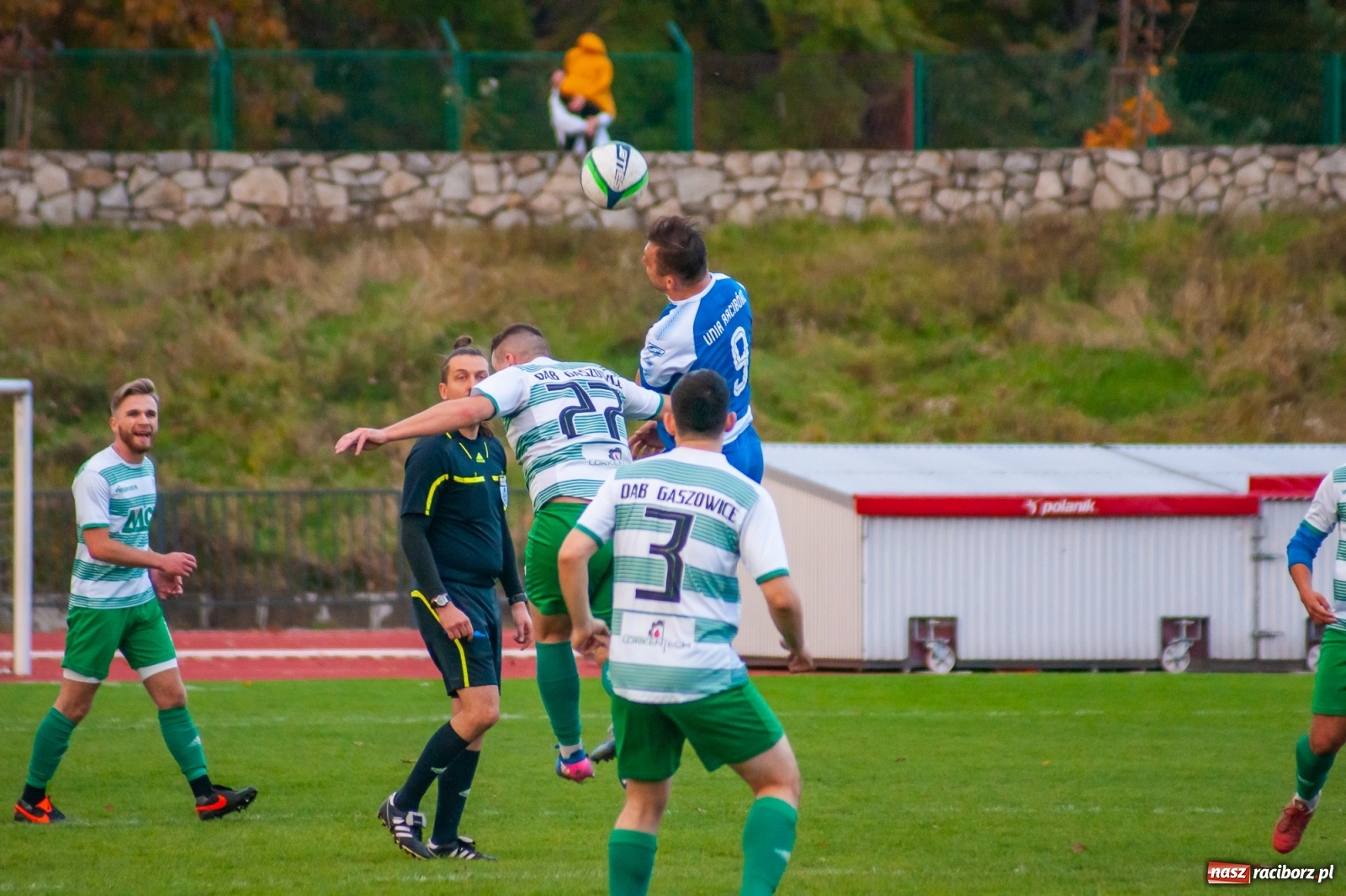 Zdjęcie w galerii na portalu naszraciborz.pl: Kolejna wygrana Unii Racibórz. Gaszowicki Dąb obudził się za późno [FOTO] wiadomości z regionu