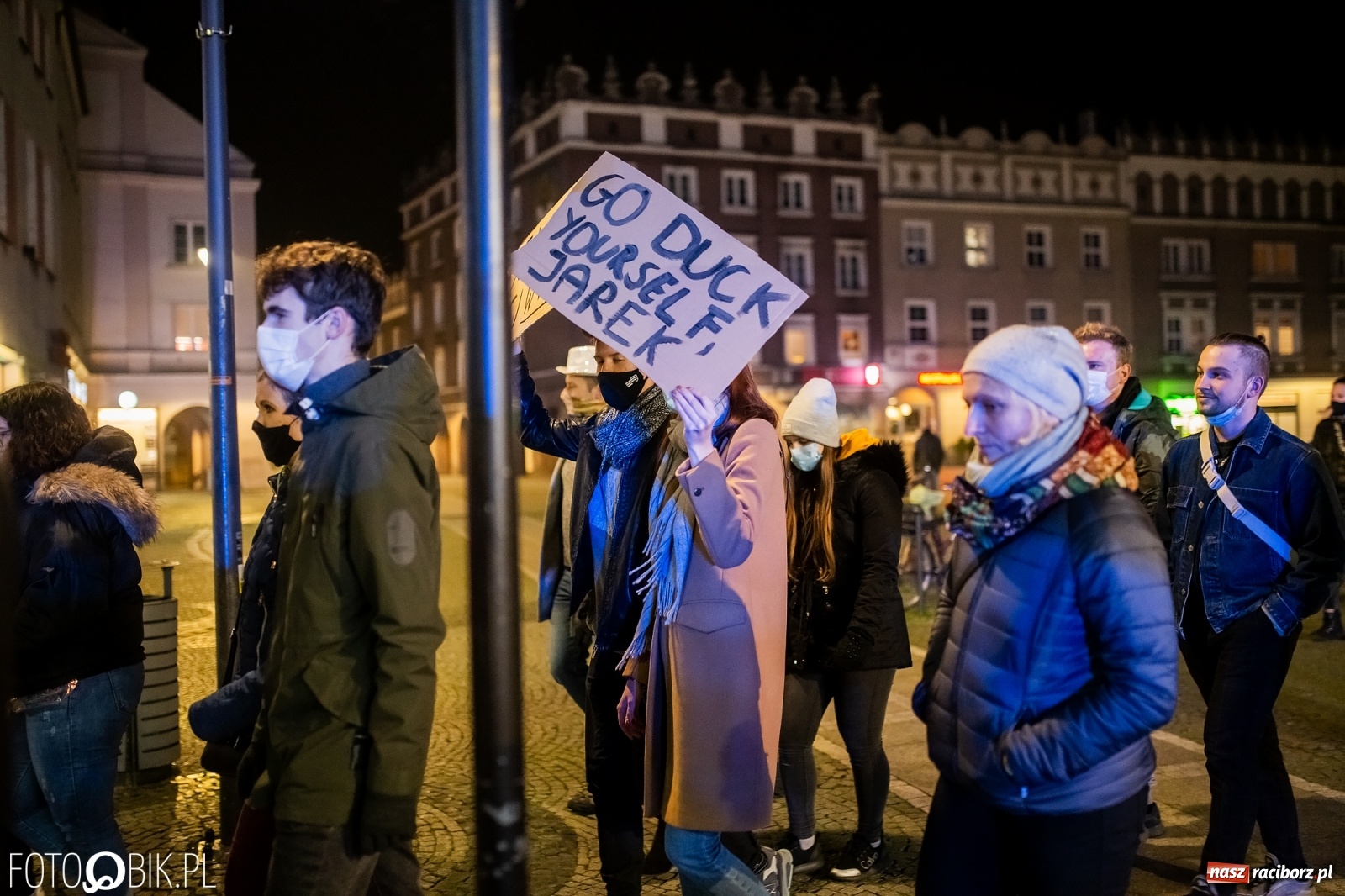 Zdjęcie w galerii na portalu naszraciborz.pl: Kolejny spacer - protest przeszedł ulicami Raciborza [FOTO i WIDEO] wiadomości z regionu
