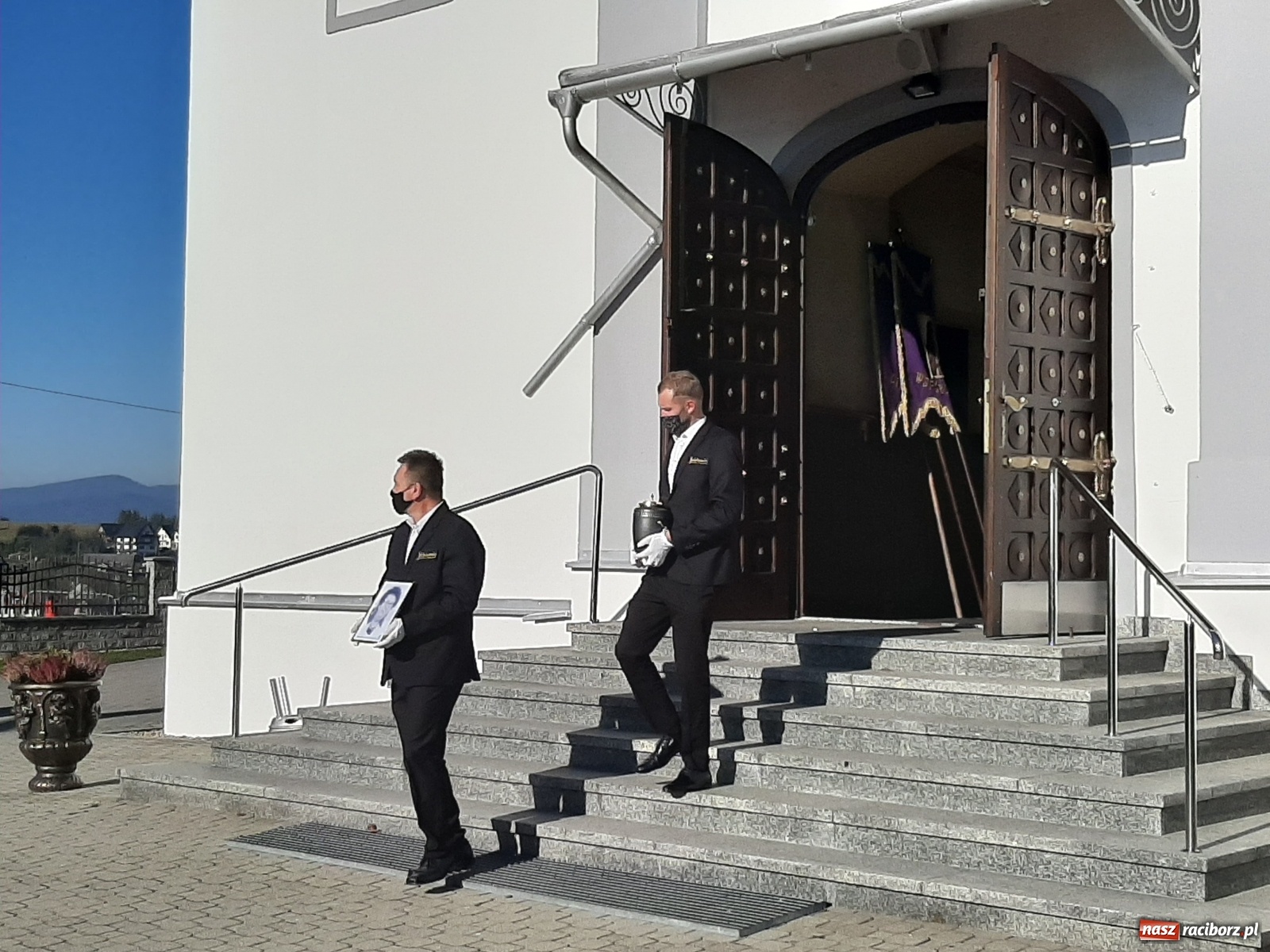 Zdjęcie w galerii na portalu naszraciborz.pl: Ostatnie pożegnanie śp. doktor Marii Wierczek  wiadomości z regionu