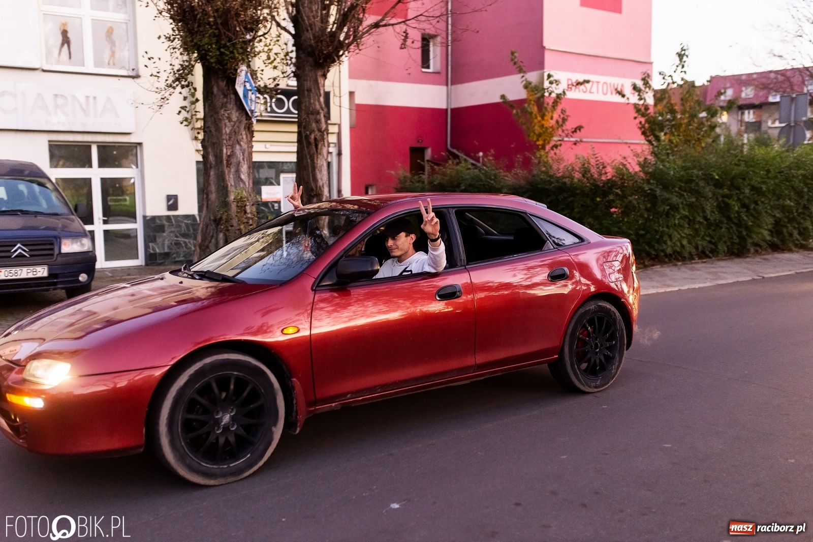 Zdjęcie w galerii na portalu naszraciborz.pl: Raciborski Zryw samochodowy [FOTO i WIDEO] wiadomości z regionu