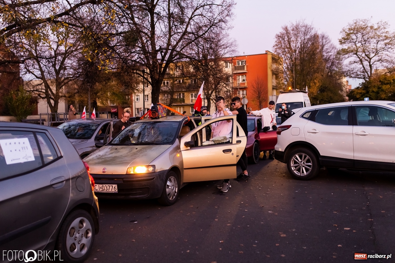 Zdjęcie w galerii na portalu naszraciborz.pl: Raciborski Zryw samochodowy [FOTO i WIDEO] wiadomości z regionu