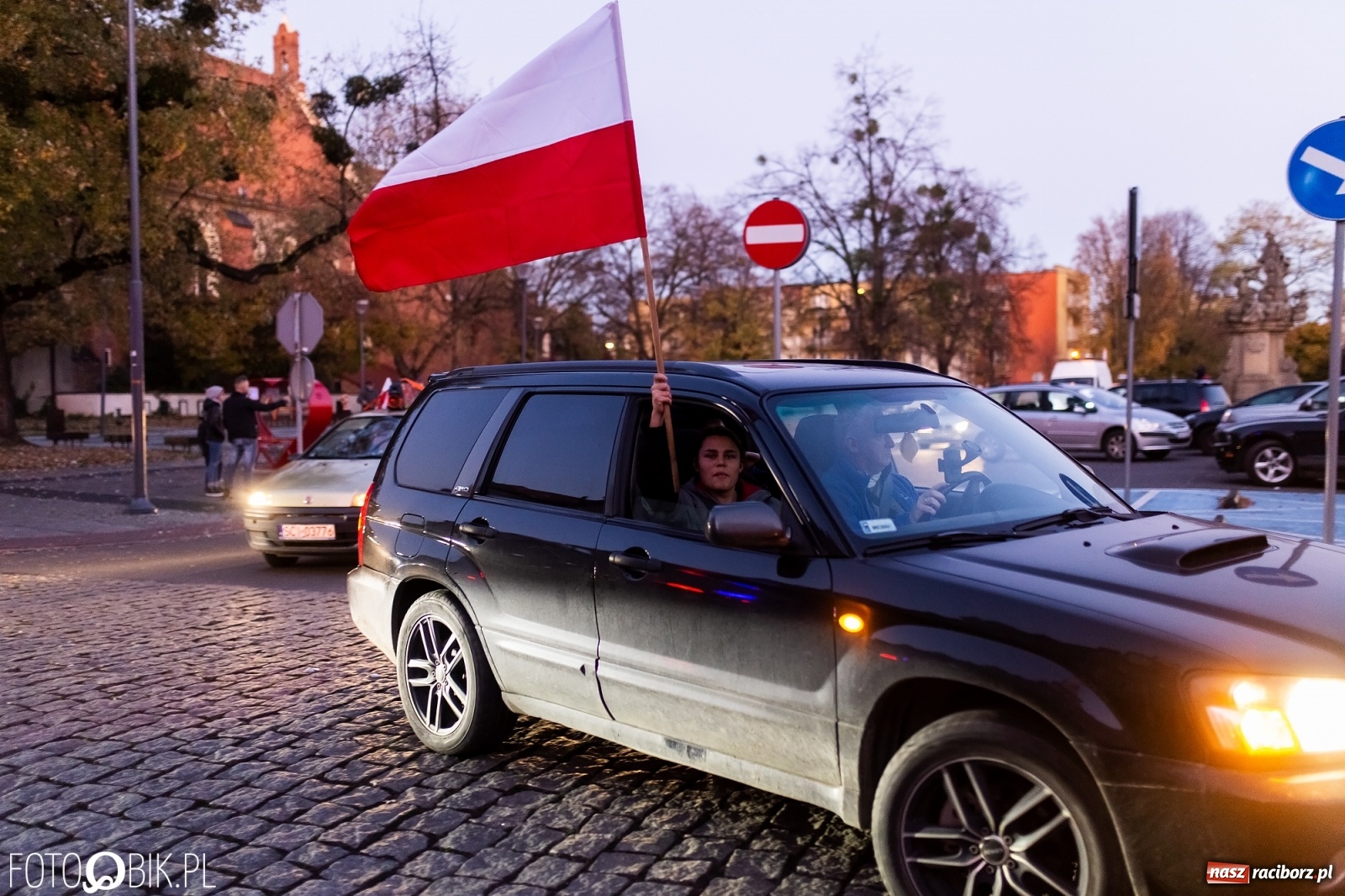 Zdjęcie w galerii na portalu naszraciborz.pl: Raciborski Zryw samochodowy [FOTO i WIDEO] wiadomości z regionu