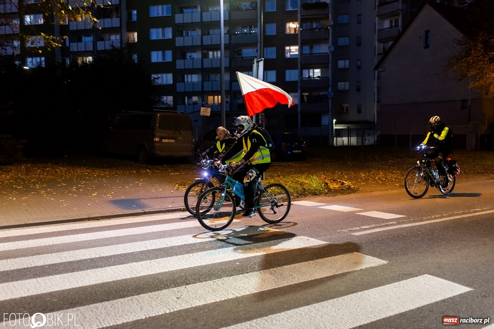 Zdjęcie w galerii na portalu naszraciborz.pl: Raciborski Zryw samochodowy [FOTO i WIDEO] wiadomości z regionu