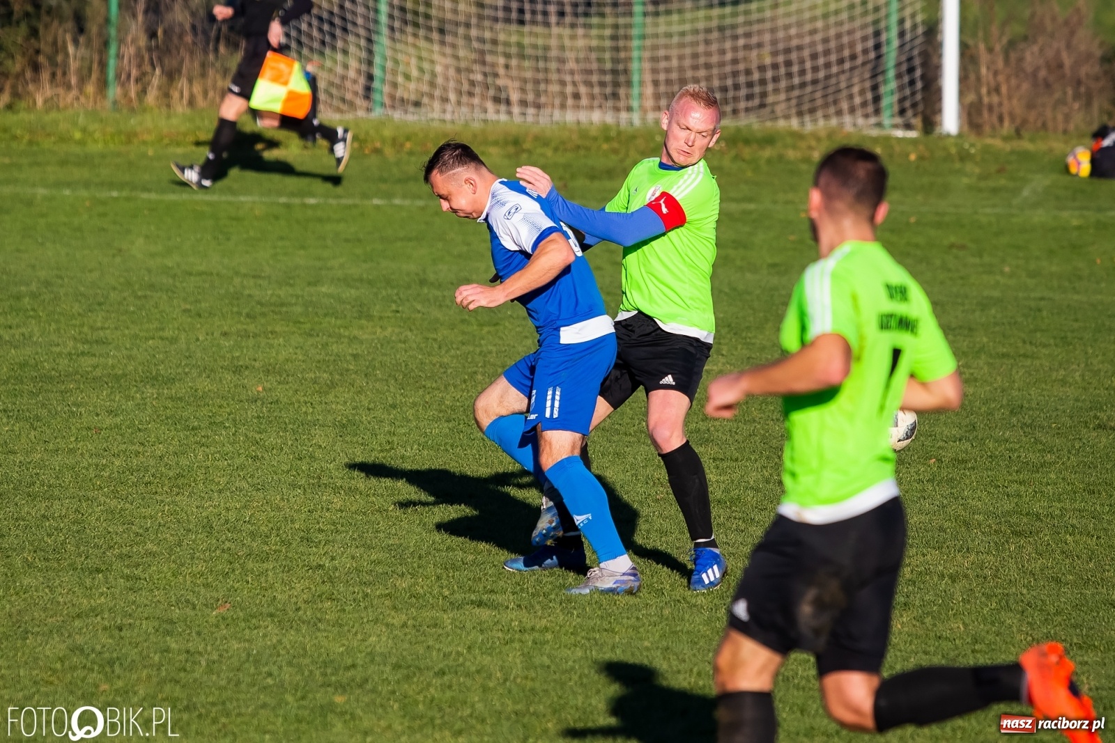 Zdjęcie w galerii na portalu naszraciborz.pl: Klasa okręgowa. Samobój ustawił spotkanie [FOTO] wiadomości z regionu