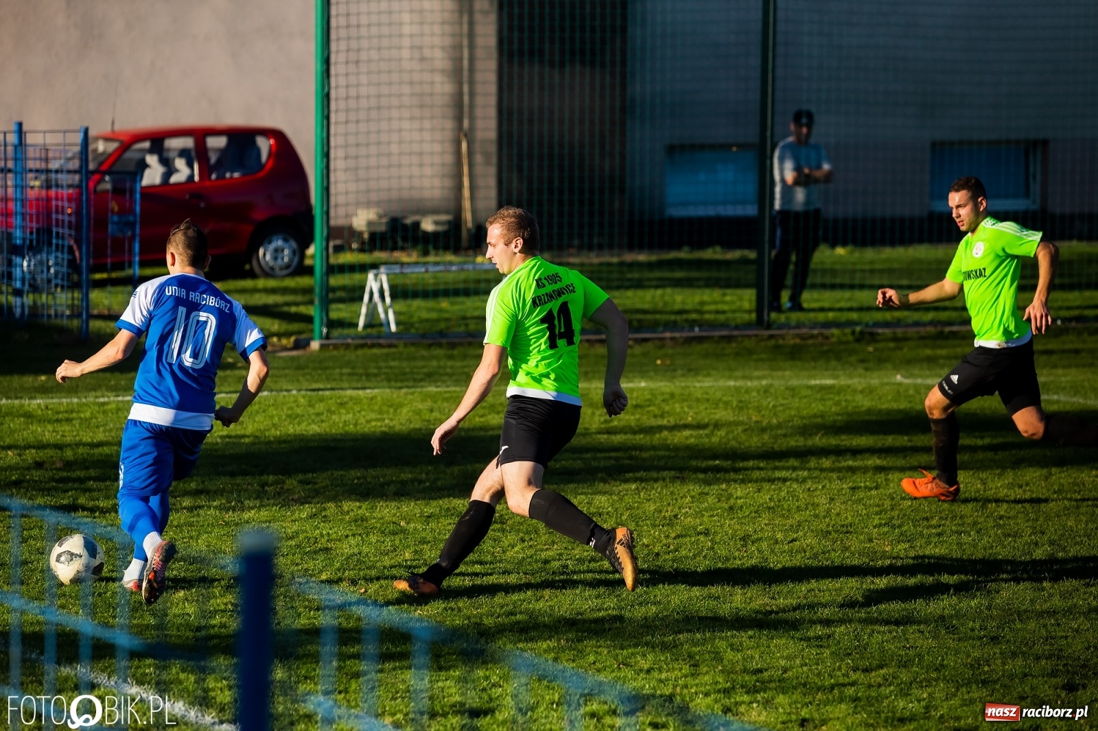 Zdjęcie w galerii na portalu naszraciborz.pl: Klasa okręgowa. Samobój ustawił spotkanie [FOTO] wiadomości z regionu