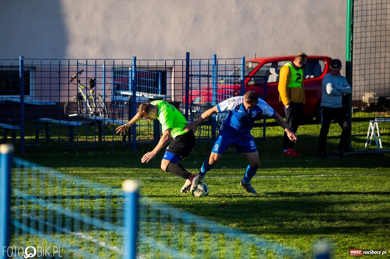 Zdjęcie w galerii na portalu naszraciborz.pl: Klasa okręgowa. Samobój ustawił spotkanie [FOTO] wiadomości z regionu