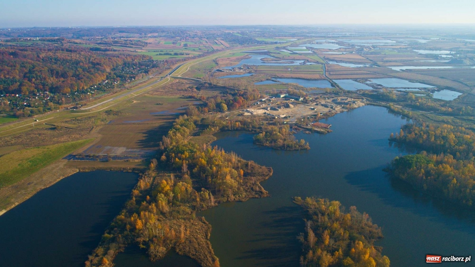 Zdjęcie w galerii na portalu naszraciborz.pl: Zbiornik Racibórz w barwach złotej jesieni [FOTO] wiadomości z regionu