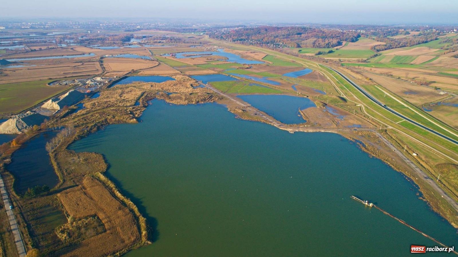 Zdjęcie w galerii na portalu naszraciborz.pl: Zbiornik Racibórz w barwach złotej jesieni [FOTO] wiadomości z regionu