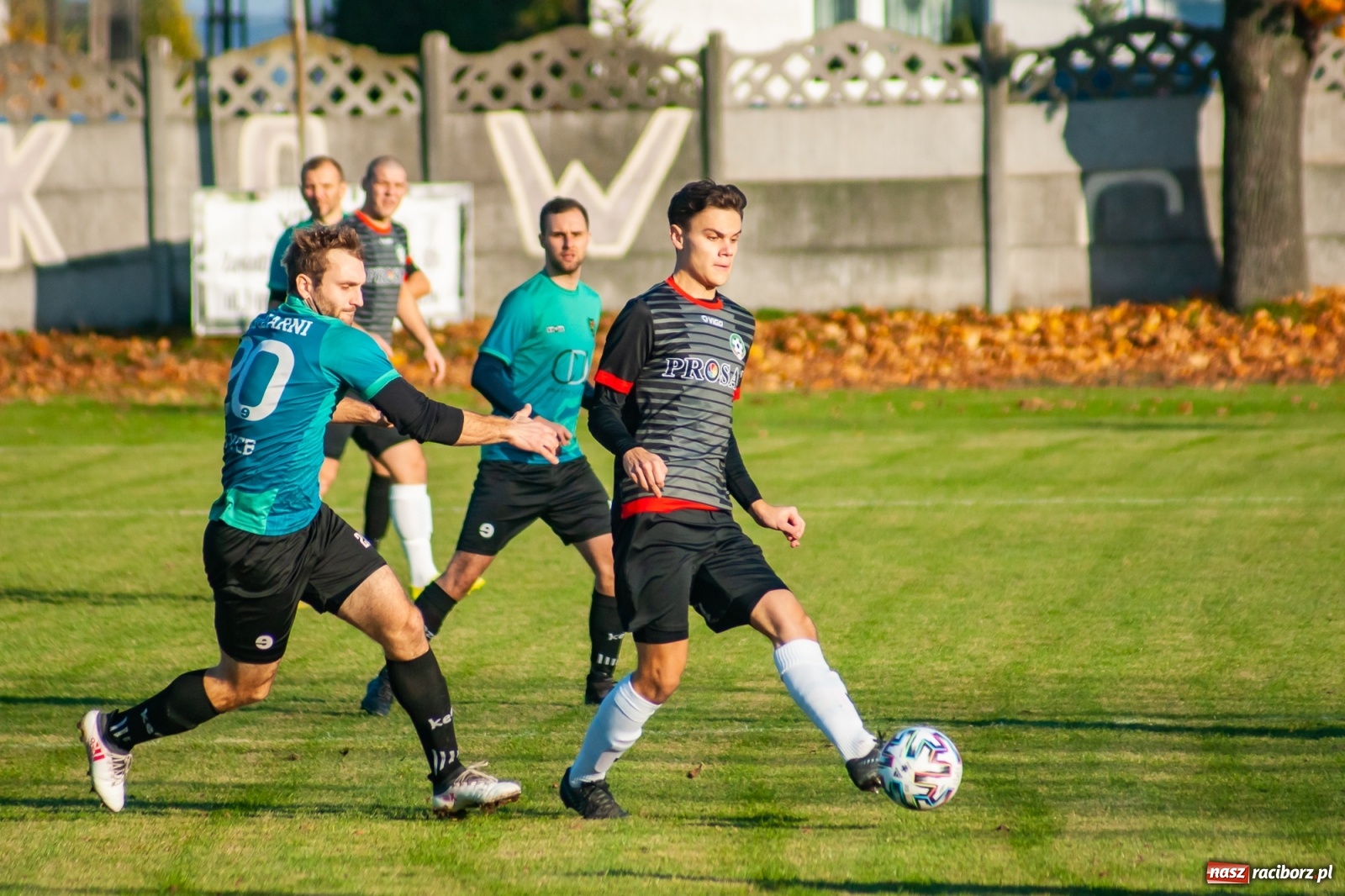 Zdjęcie w galerii na portalu naszraciborz.pl: Klasa okręgowa. Czarni Gorzyce lepsi w hicie kolejki [FOTO] wiadomości z regionu