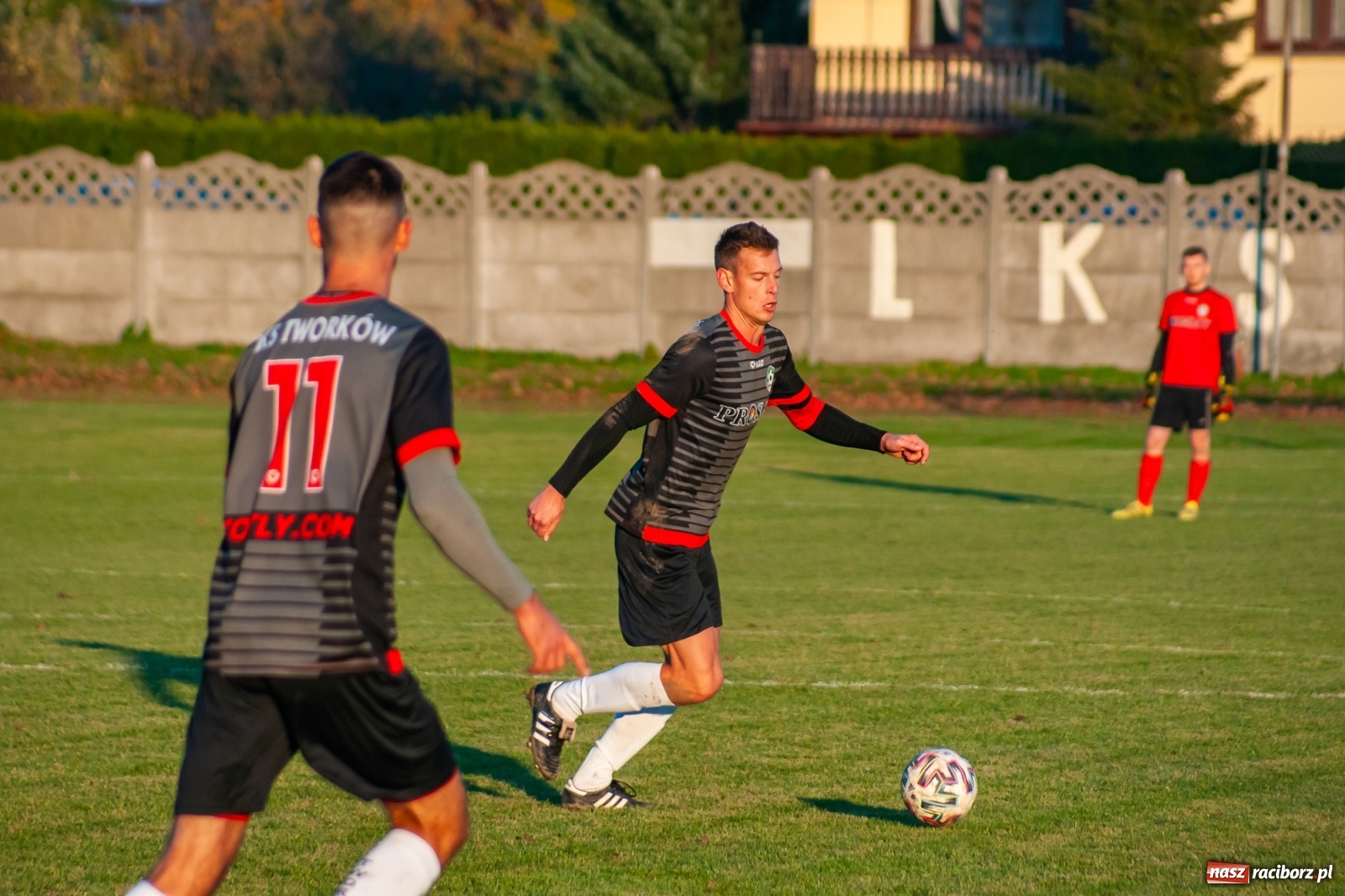 Zdjęcie w galerii na portalu naszraciborz.pl: Klasa okręgowa. Czarni Gorzyce lepsi w hicie kolejki [FOTO] wiadomości z regionu