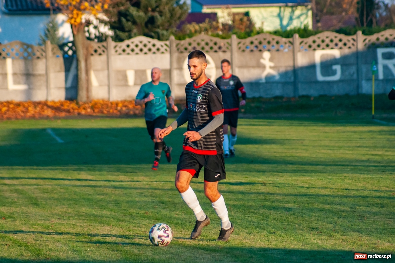 Zdjęcie w galerii na portalu naszraciborz.pl: Klasa okręgowa. Czarni Gorzyce lepsi w hicie kolejki [FOTO] wiadomości z regionu