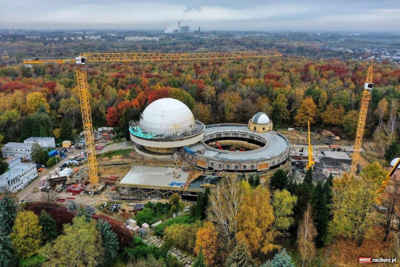 Zdjęcie w galerii na portalu naszraciborz.pl: Śląskie bliżej gwiazd. Trwa modernizacja planetarium  wiadomości z regionu