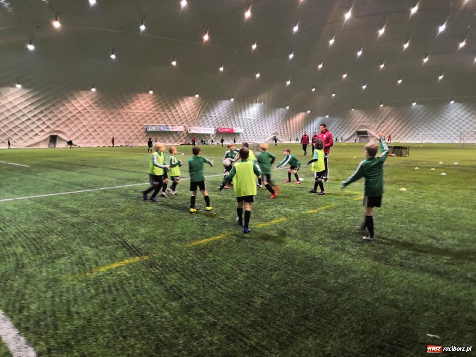 Zdjęcie w galerii na portalu naszraciborz.pl: Trener LKS Tworków na stażu w Legii Warszawa wiadomości z regionu