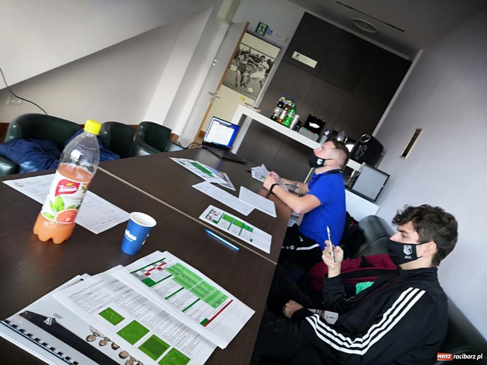 Zdjęcie w galerii na portalu naszraciborz.pl: Trener LKS Tworków na stażu w Legii Warszawa wiadomości z regionu