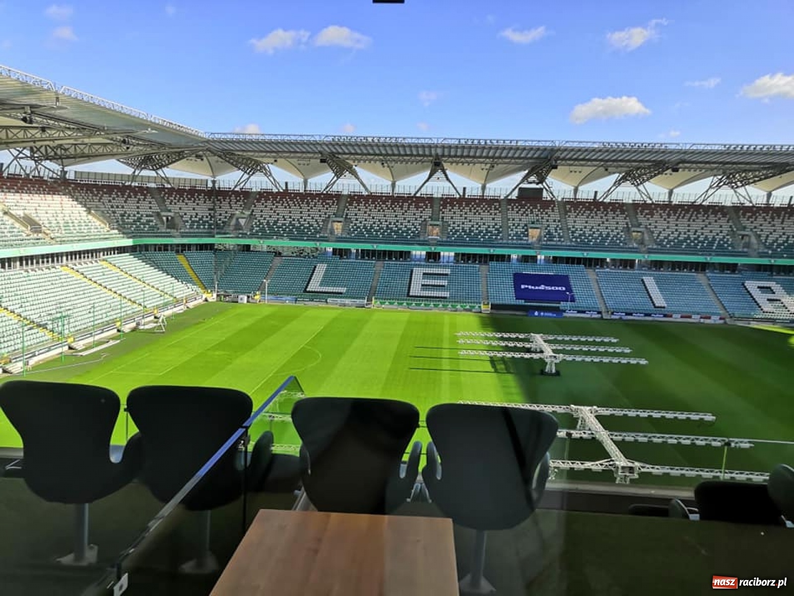 Zdjęcie w galerii na portalu naszraciborz.pl: Trener LKS Tworków na stażu w Legii Warszawa wiadomości z regionu