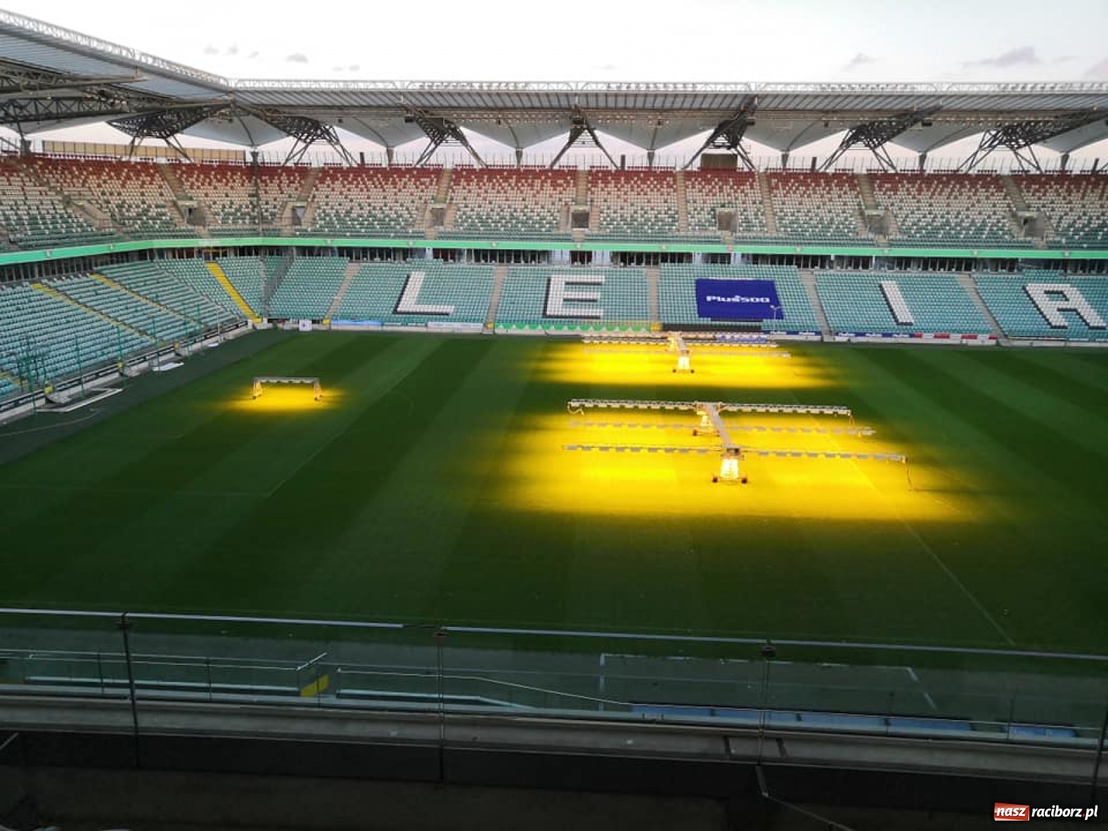 Zdjęcie w galerii na portalu naszraciborz.pl: Trener LKS Tworków na stażu w Legii Warszawa wiadomości z regionu