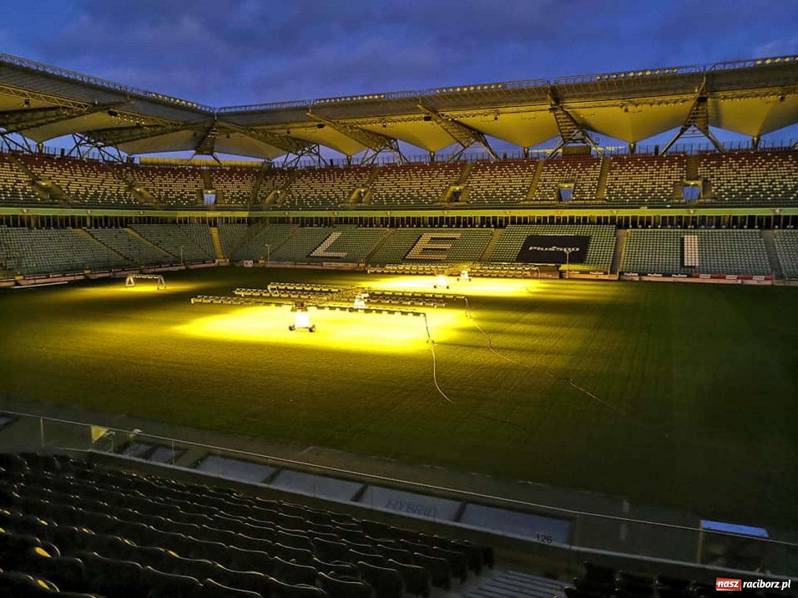 Zdjęcie w galerii na portalu naszraciborz.pl: Trener LKS Tworków na stażu w Legii Warszawa wiadomości z regionu