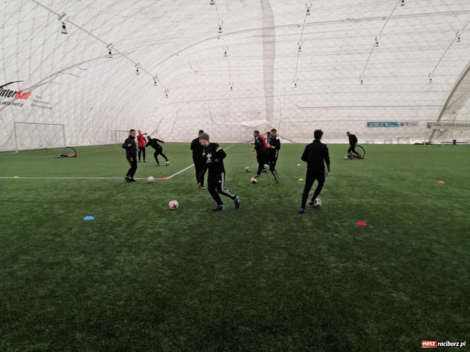 Zdjęcie w galerii na portalu naszraciborz.pl: Trener LKS Tworków na stażu w Legii Warszawa wiadomości z regionu